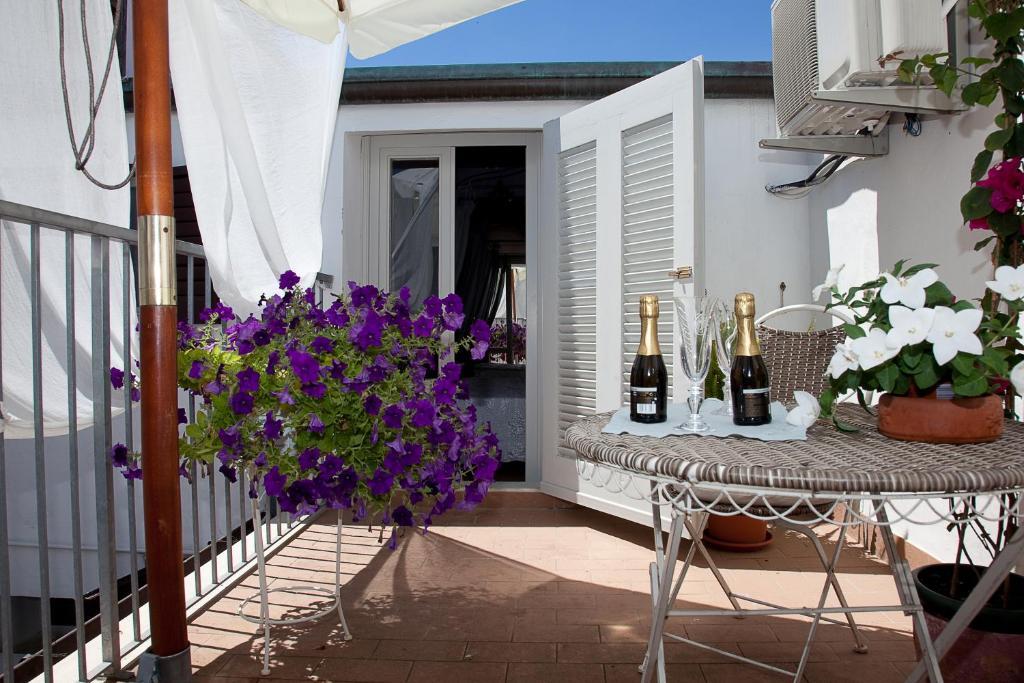 Hotel La Petite Maison Viareggio Phòng bức ảnh