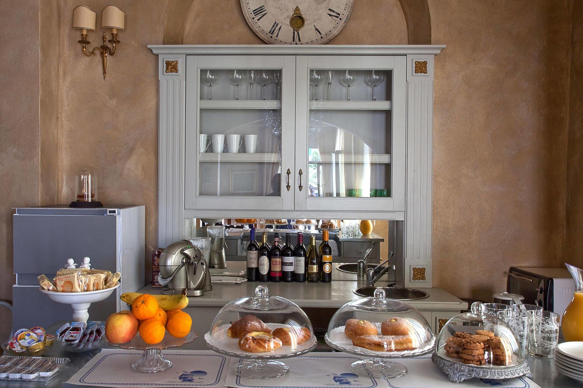 Hotel La Petite Maison Viareggio Ngoại thất bức ảnh